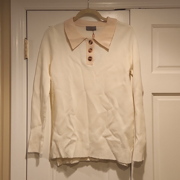 Dana Top - Picture 1 of 6